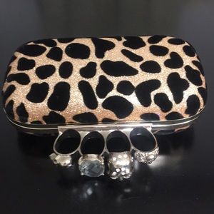 Skull Knuckle leopard print clutch
